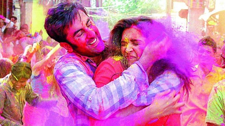 Quiz: Which Color Clothes Should You Wear This Holi?